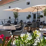 Szálloda Ce Plaza 4*