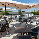 Szálloda Ce Plaza 4*