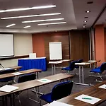 Ce Plaza Hotel
