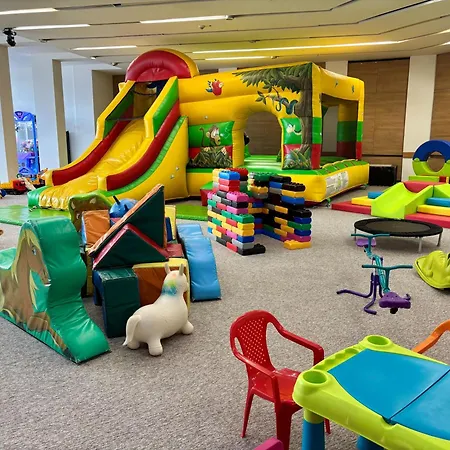 Ce Plaza 4* Шиофок