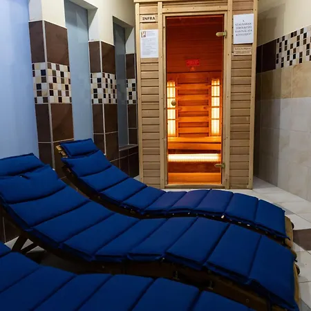 Hotel Ce Plaza 4*