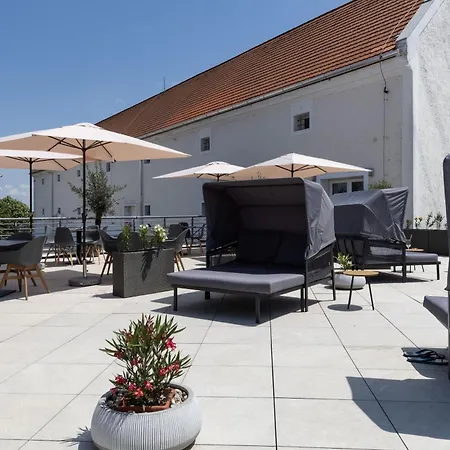 Hotel Ce Plaza