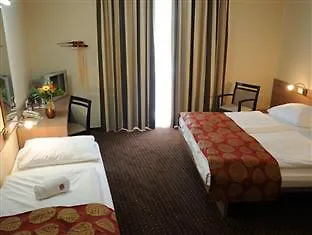 Ce Plaza 4* Siófok