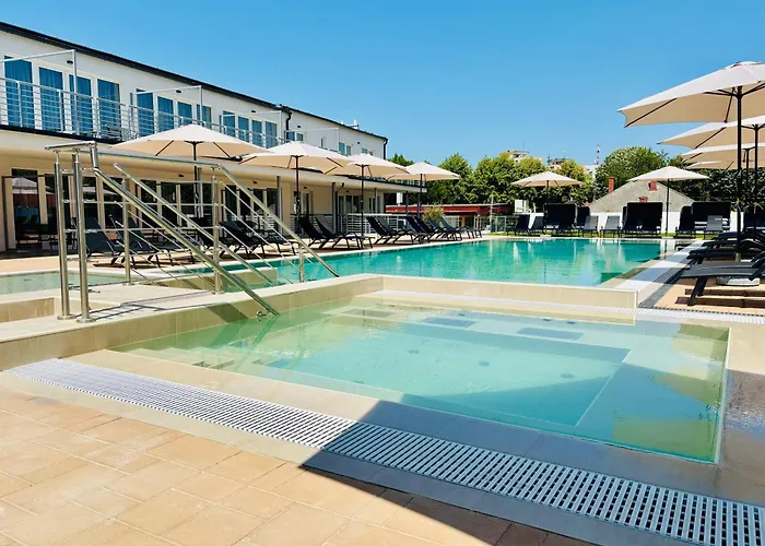 Szálloda Ce Plaza 4*