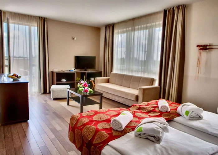 Ξενοδοχείο Ce Plaza 4*